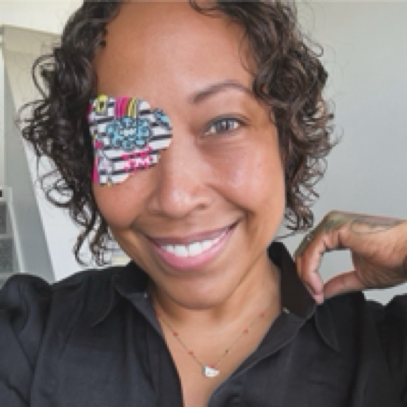 Meet your Posher, Nikki - Picture 1 of 1